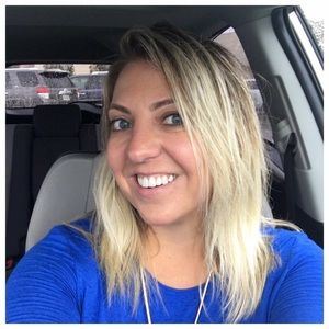 Meet your Posher, Carrie